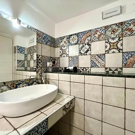Lovely House Apartman *